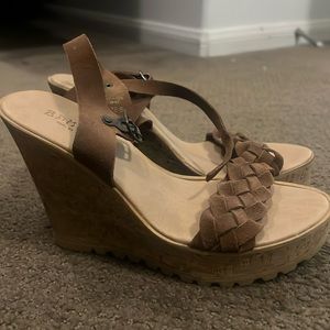 New Brown Wedges